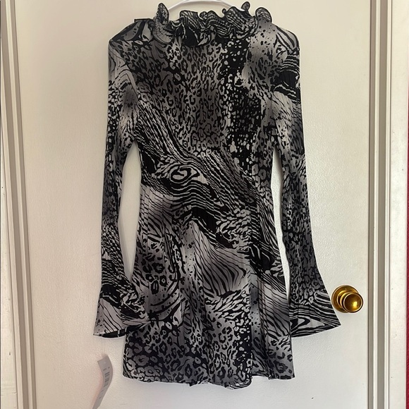 Sunny Leigh Black and Gray Animal Print Dress (L) - Picture 7 of 9